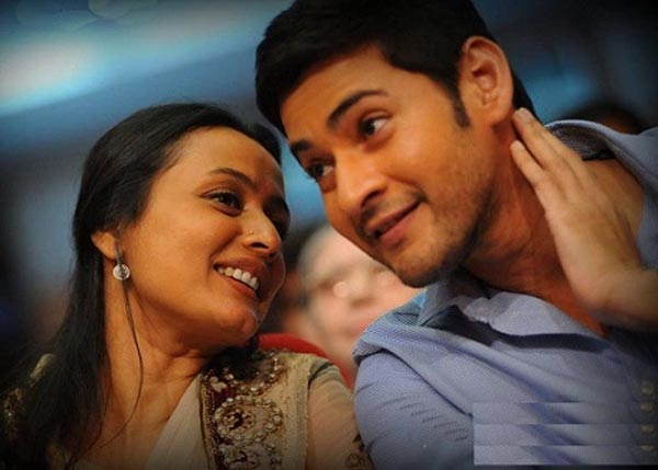 mahesh babu,dressing selection,namratha shirodkar,  మహేష్‌కు షాపింగ్‌ చేసేది ఎవరో తెలుసా..? 